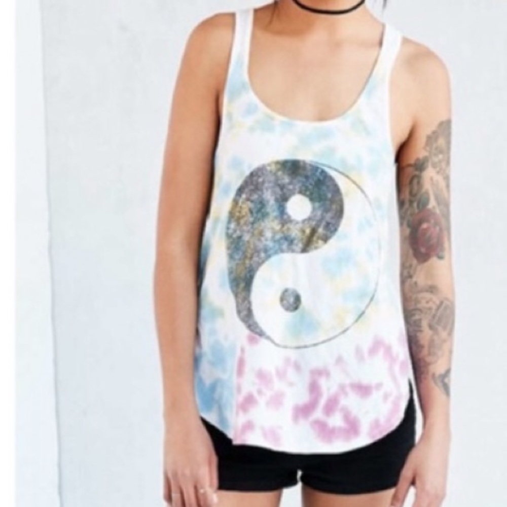TIE-DYED Urban Outfitters Mouchette Yin-Yang Tank